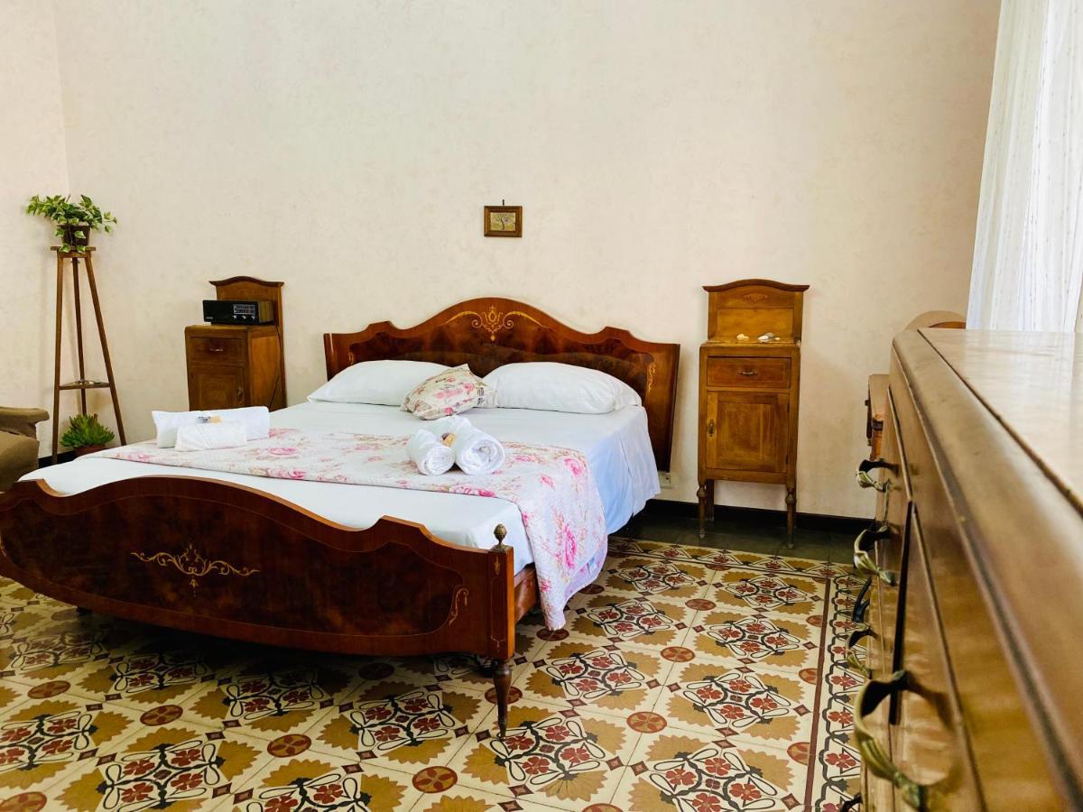 カターニアZu Pippo'S Houseアパートメント エクステリア 写真